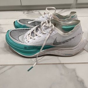 Nike zoomx % women’s size 9